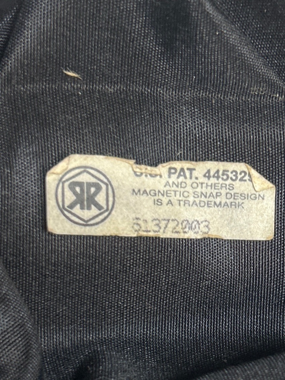 Etienne Aigner Black Leather Crossbody Flap Bag Vintage Gold Horseshoe Logo - Picture 11 of 11